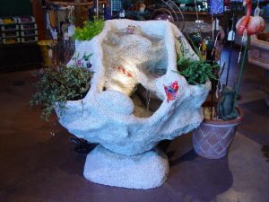 "Pondscape" Mosaic Serenity fountain, white color, with 12 v. light on 8" base